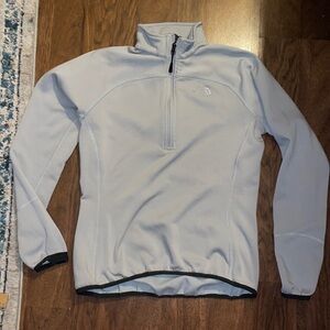 The northface woman’s halfzip - medium